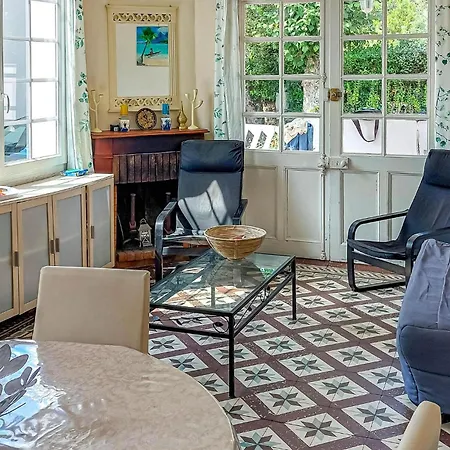 3 Bedroom Beautiful In Jean De Monts Holiday home Saint-Jean-de-Monts