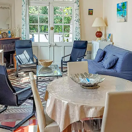 3 Bedroom Beautiful In Jean De Monts Saint-Jean-de-Monts